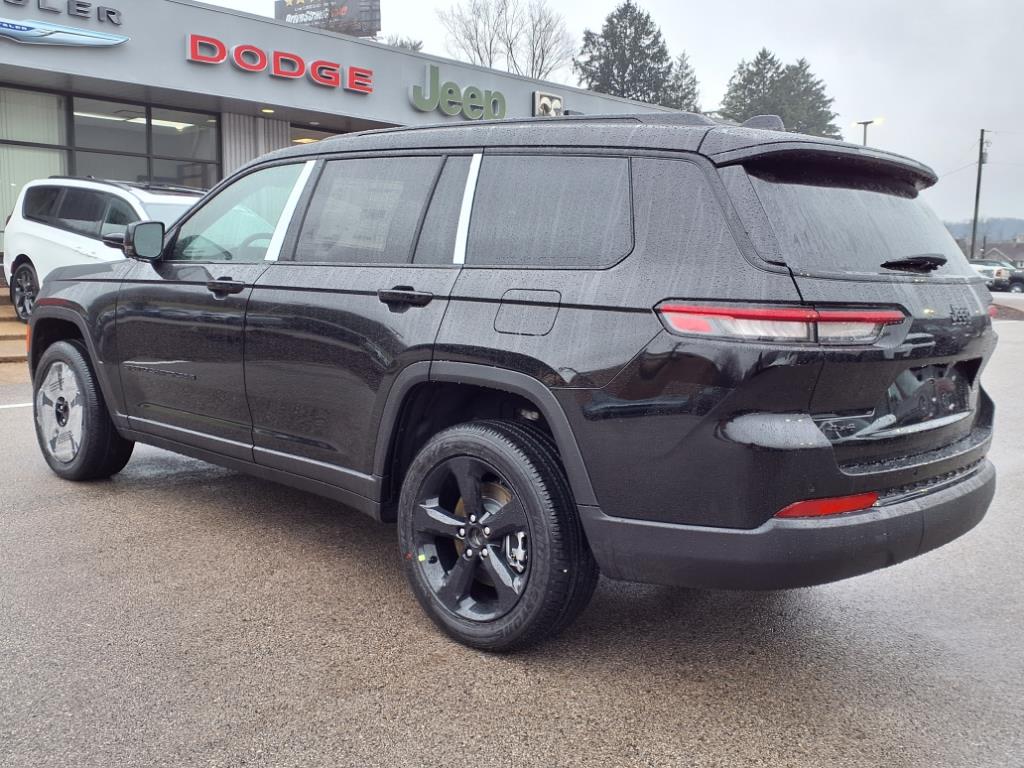 2025 Jeep Grand Cherokee Altitude X photo 3