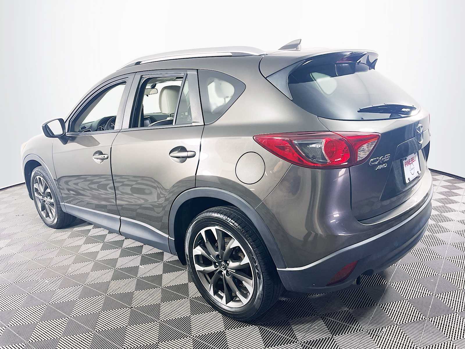 2016 Mazda CX-5 Grand Touring photo 6
