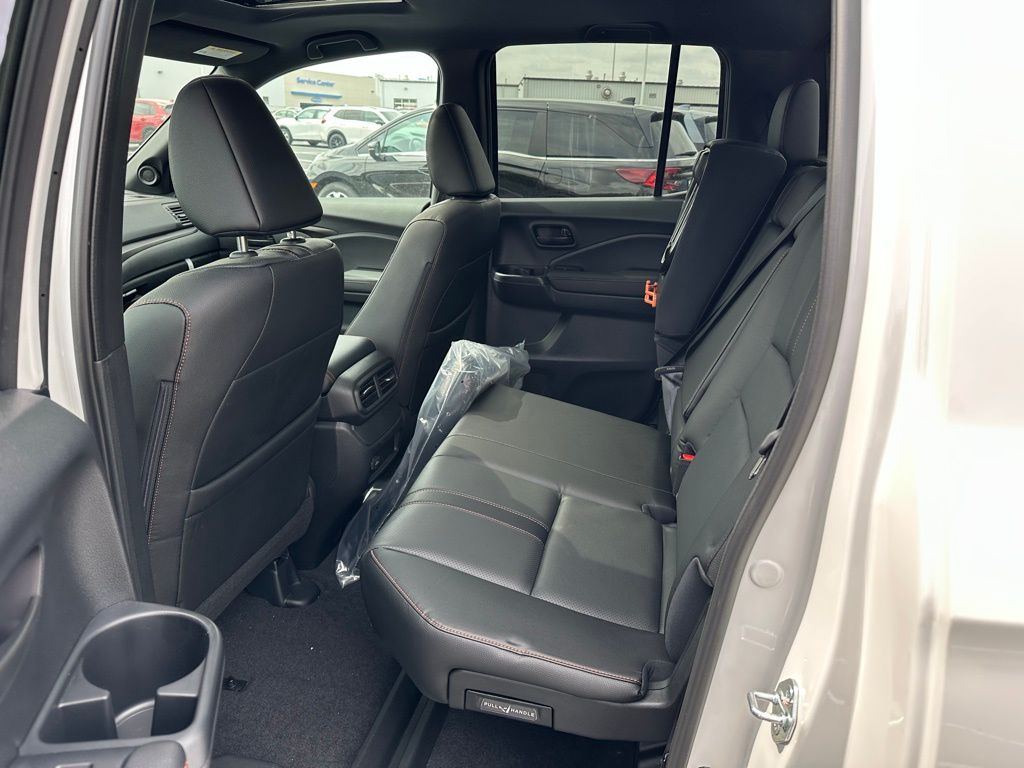 2025 Honda Ridgeline TrailSport photo 17