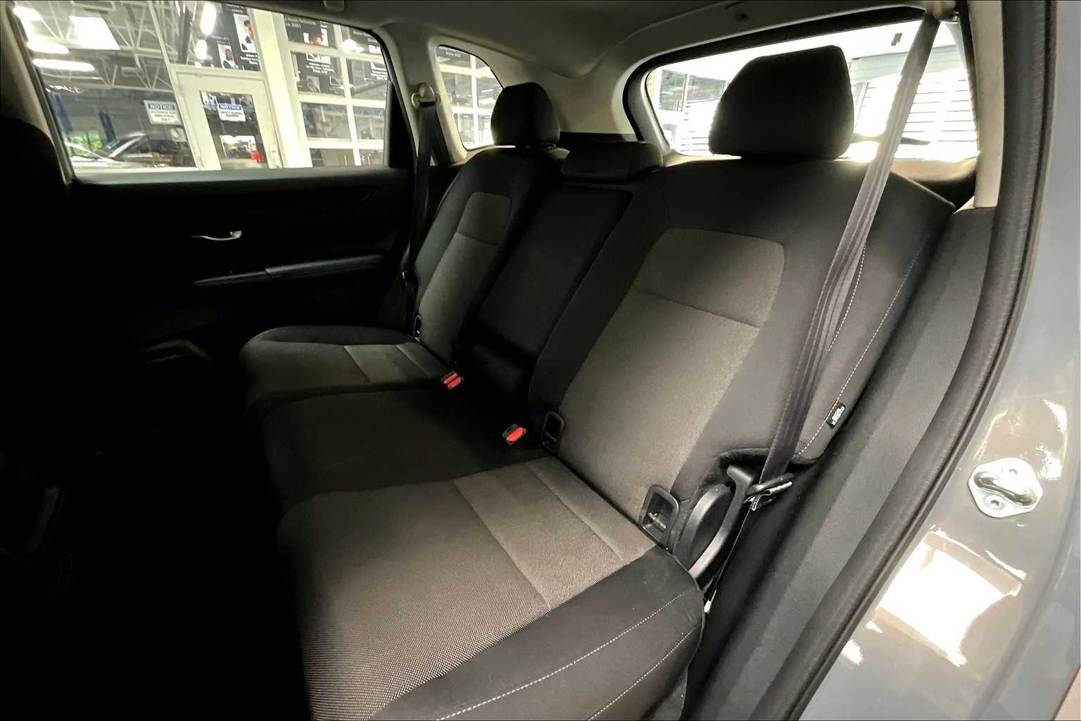 2024 Honda CR-V LX photo 19