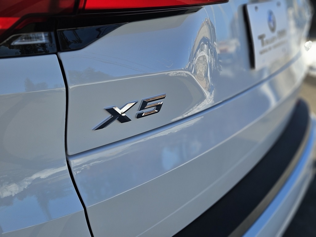 Image of Certified Pre-Owned 2024 BMW X5 xDrive40i