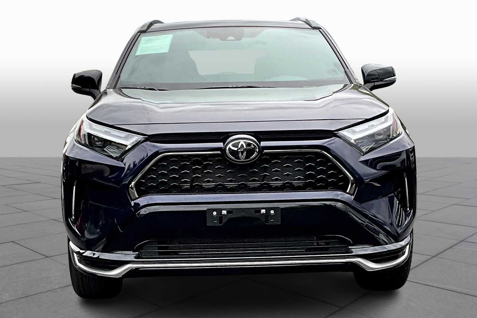 2025 Toyota RAV4 Hybrid XSE Sport photo 3