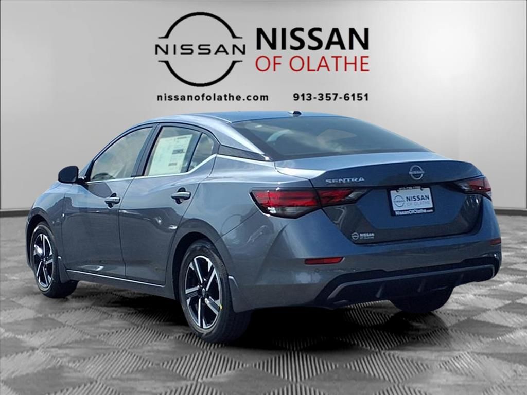 2025 Nissan Sentra SV photo 3