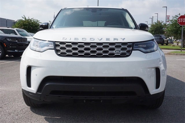 2024 Land Rover Discovery S photo 30