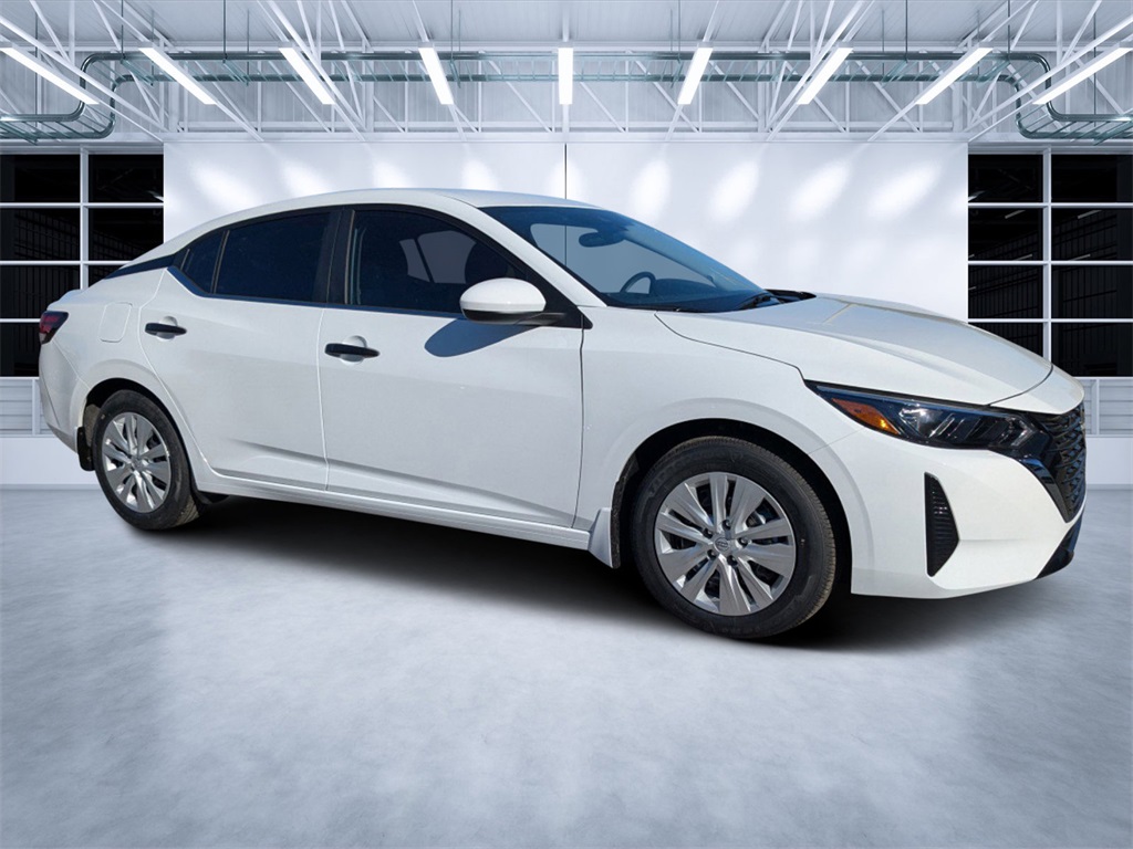 2025 Nissan Sentra S's photo