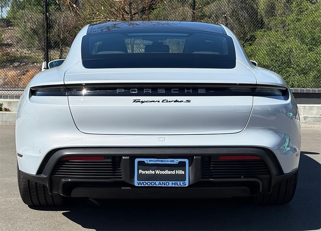 2024 Porsche Taycan Turbo S photo 5