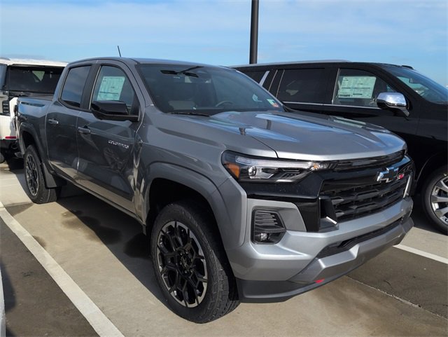 2026 Chevrolet Colorado Z71 photo 2