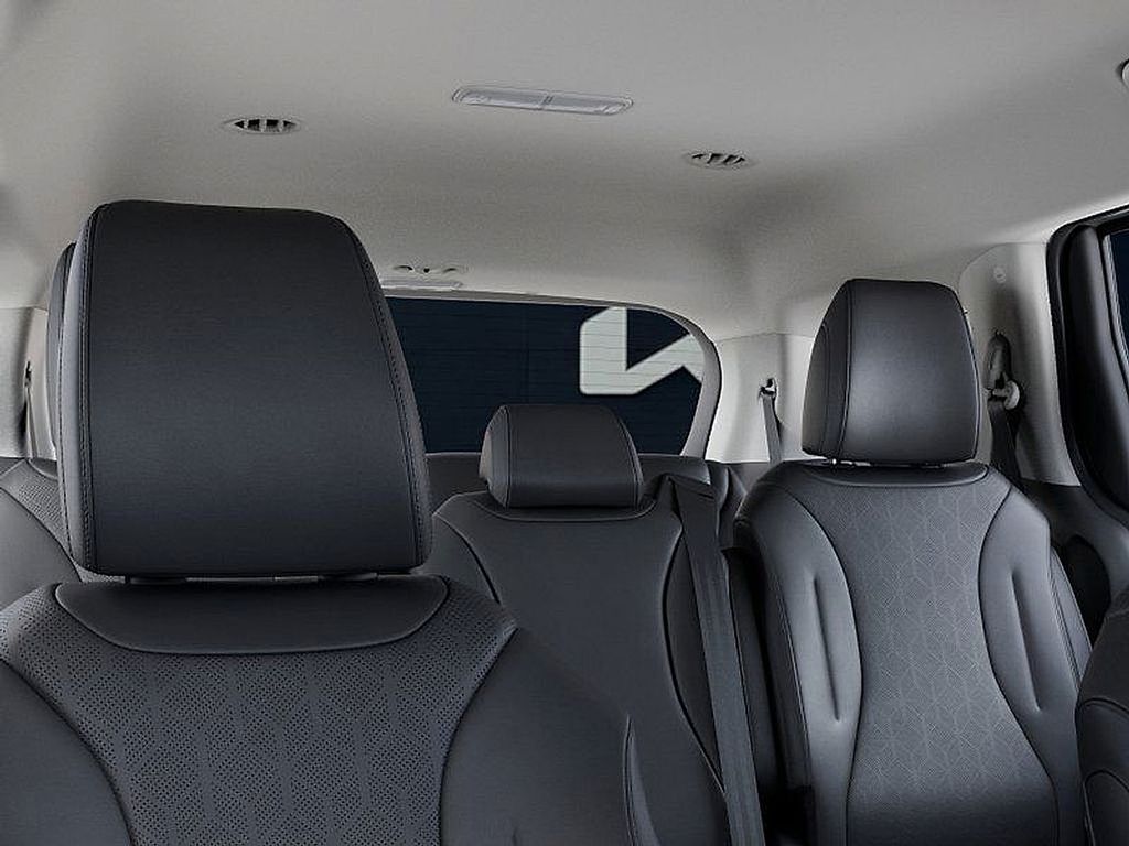 2026 Kia Carnival EX photo 26