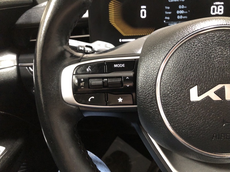 2025 Kia K5 GT-Line photo 22