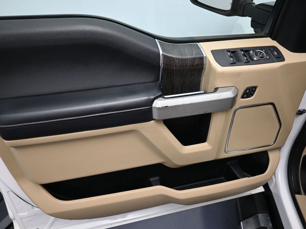 2020 Ford F-350 photo 8