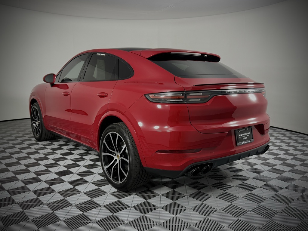 2023 Porsche Cayenne Coupe photo 3
