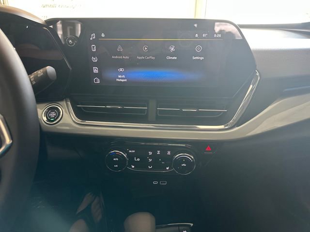 2025 Chevrolet Trax LT photo 16