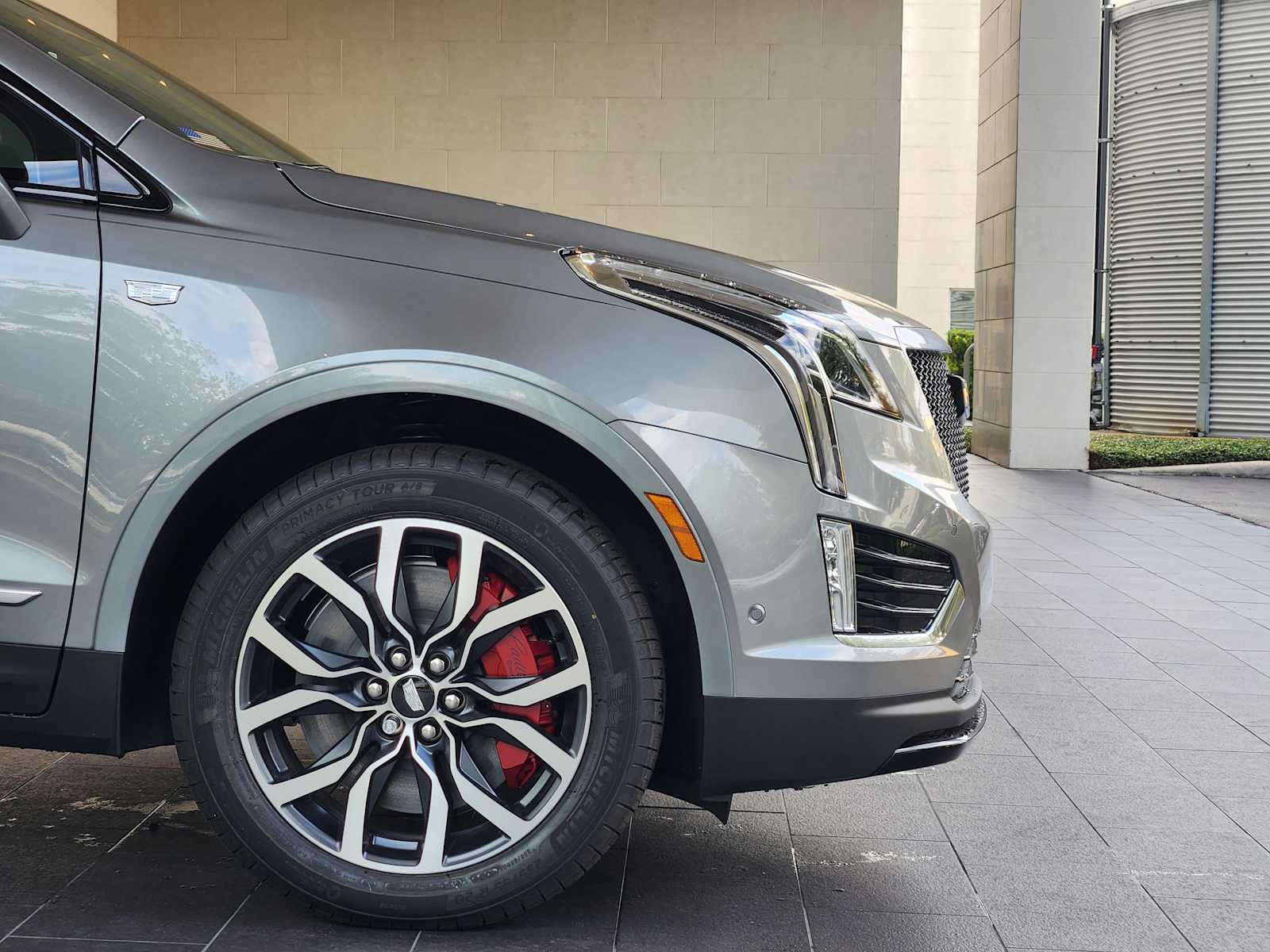 2025 Cadillac XT5 Sport photo 5