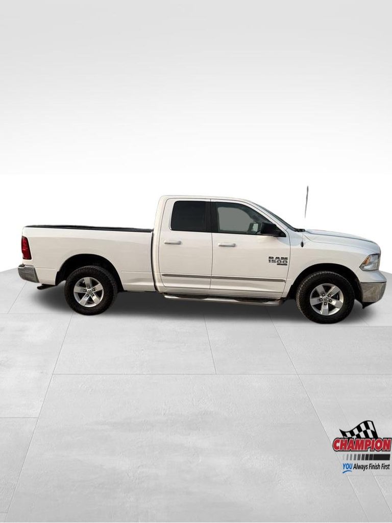 2019 Ram 1500 Classic SLT photo 5