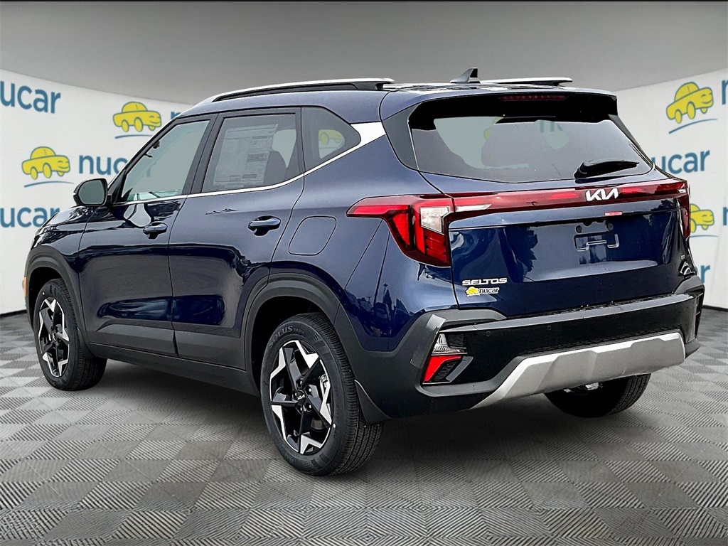 2026 Kia Seltos EX photo 4