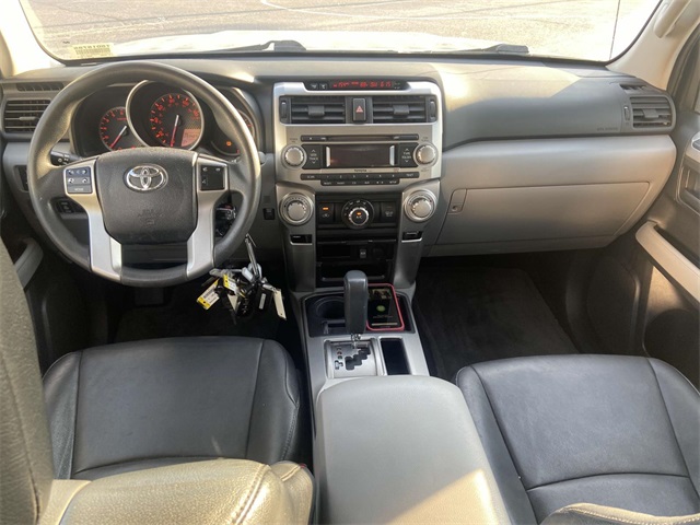 2011 Toyota 4Runner SR5 photo 10