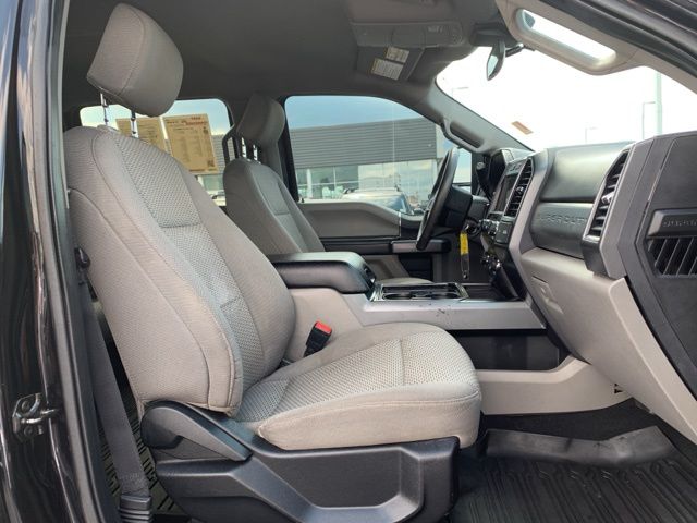 2021 Ford F-250 photo 25