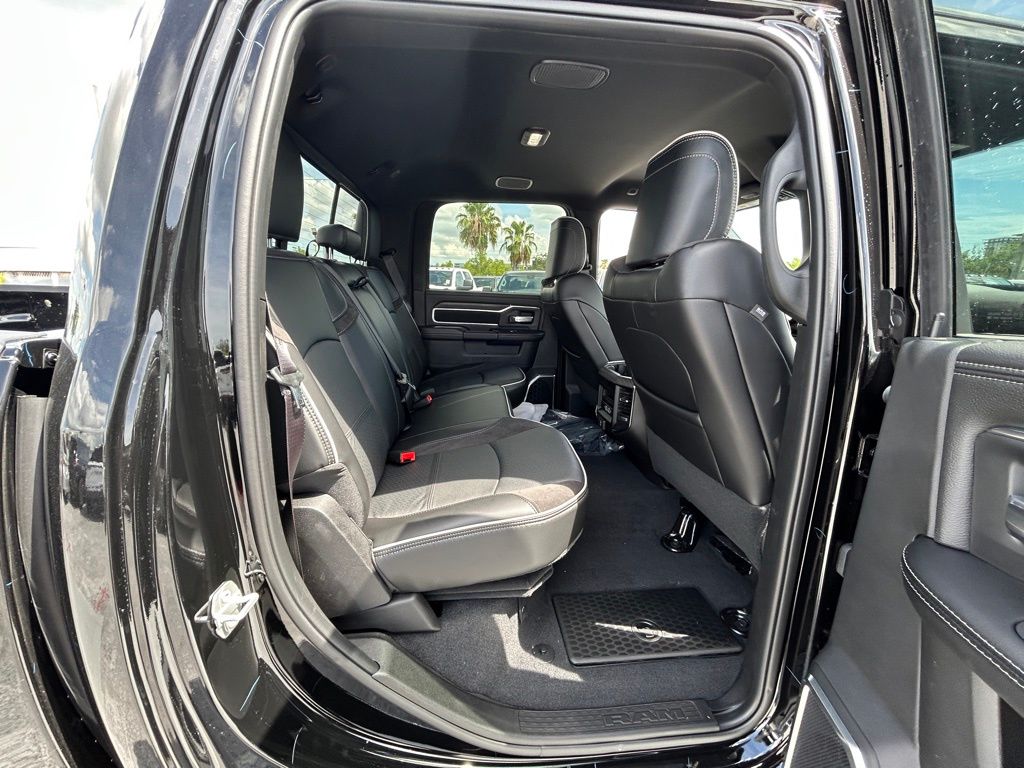 2025 Ram 3500 Laramie photo 20