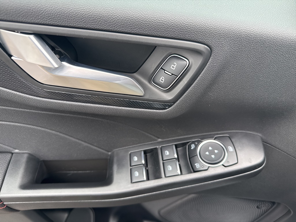 2025 Ford Escape ST-Line photo 28