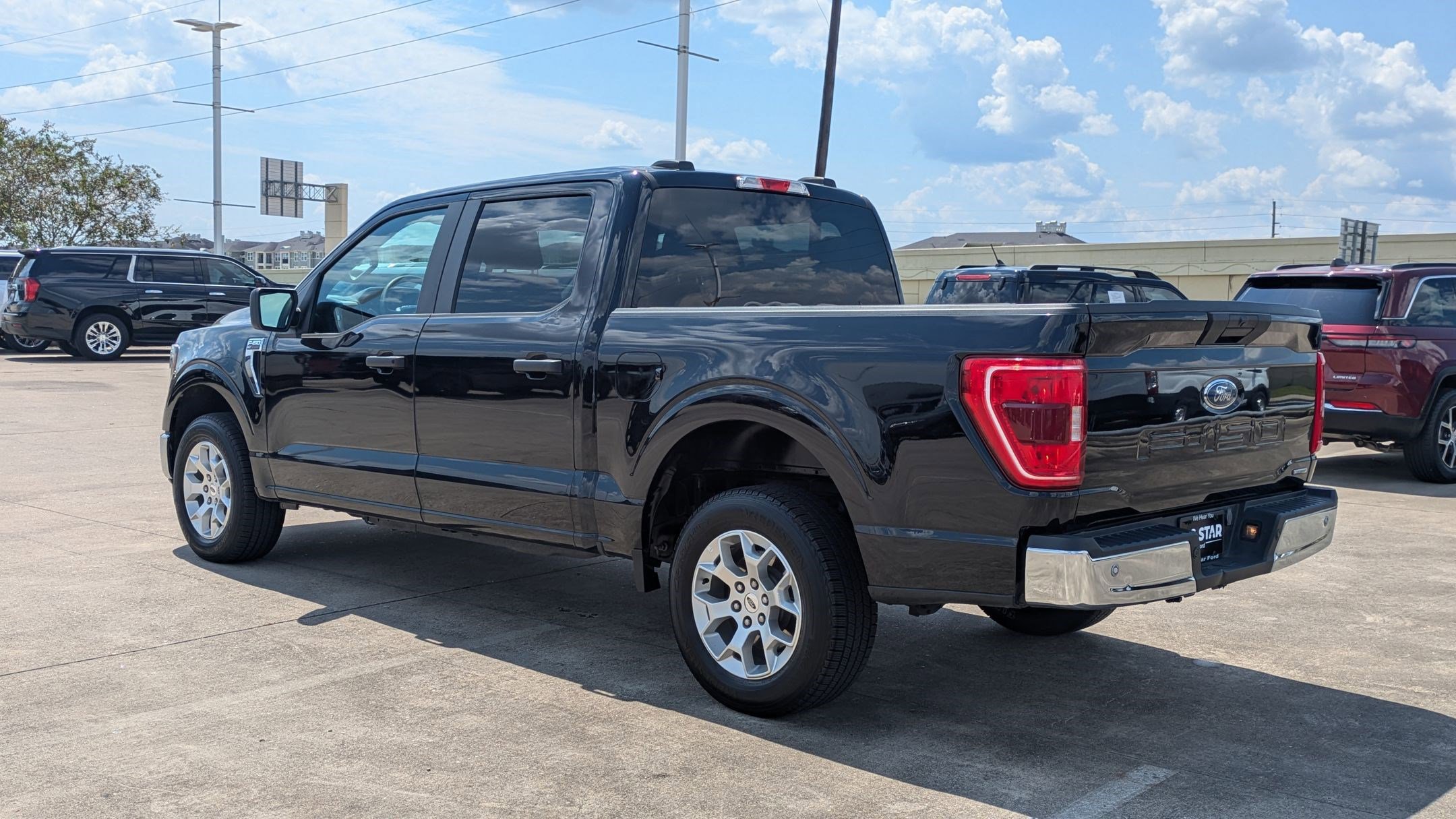 2023 Ford F-150 XLT photo 5