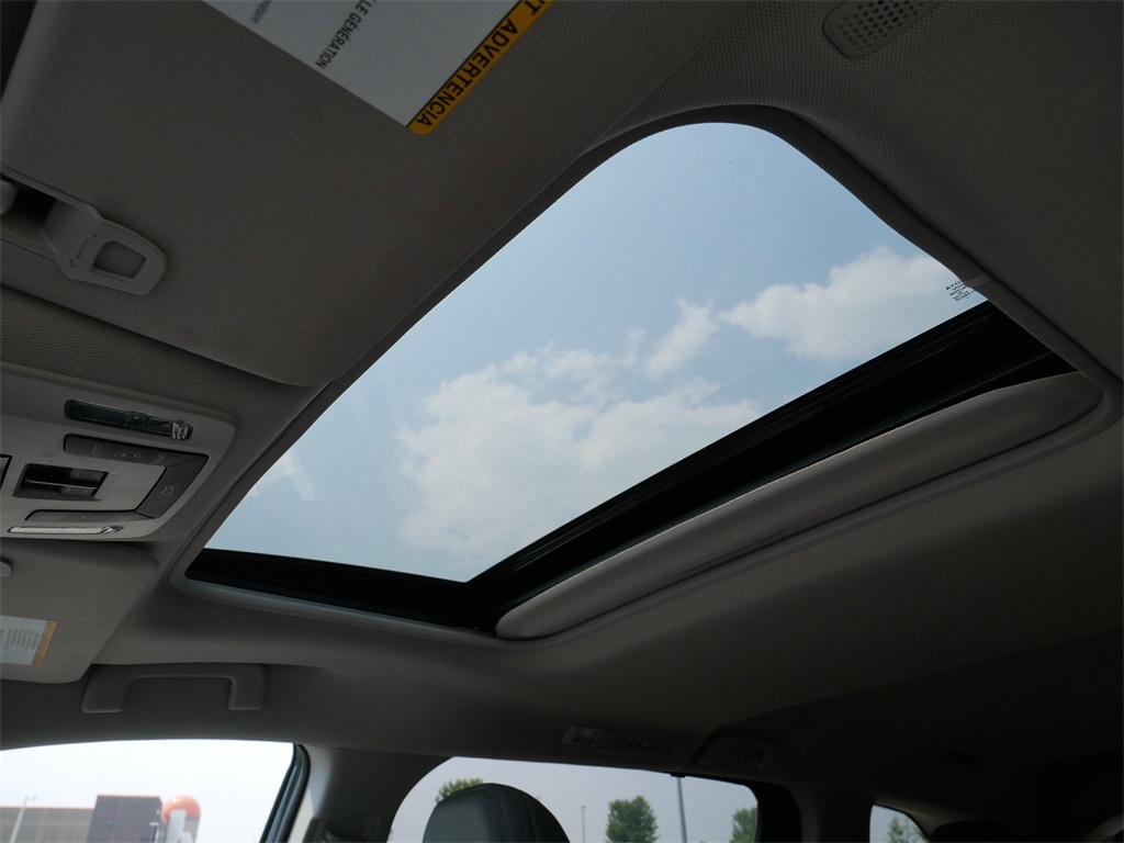 2024 Toyota Sienna XLE photo 26