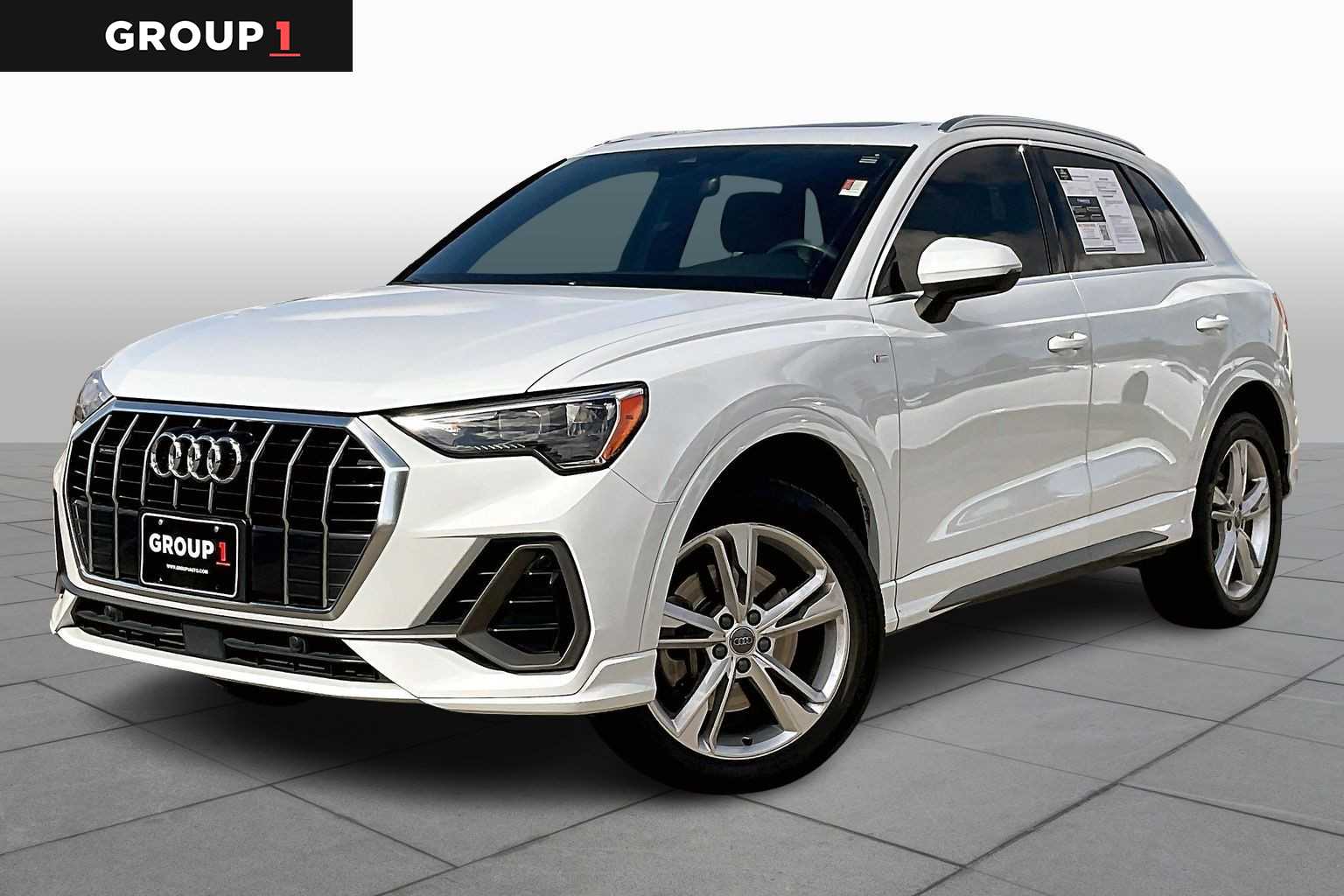 2020 Audi Q3 S Line Premium's photo