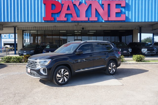 2024 Volkswagen Atlas SEL's photo