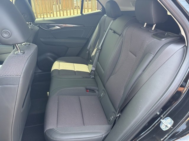 2022 Buick Envision Preferred photo 11
