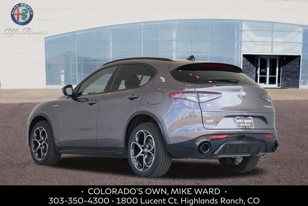 2025 Alfa Romeo Stelvio Sprint Base photo 3