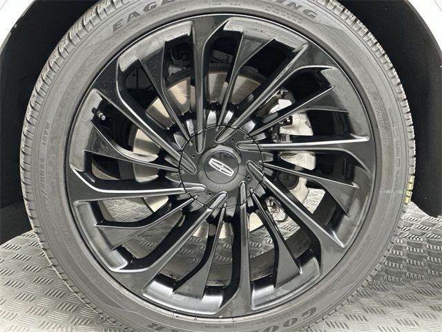 2023 Lincoln Aviator Black Label photo 2