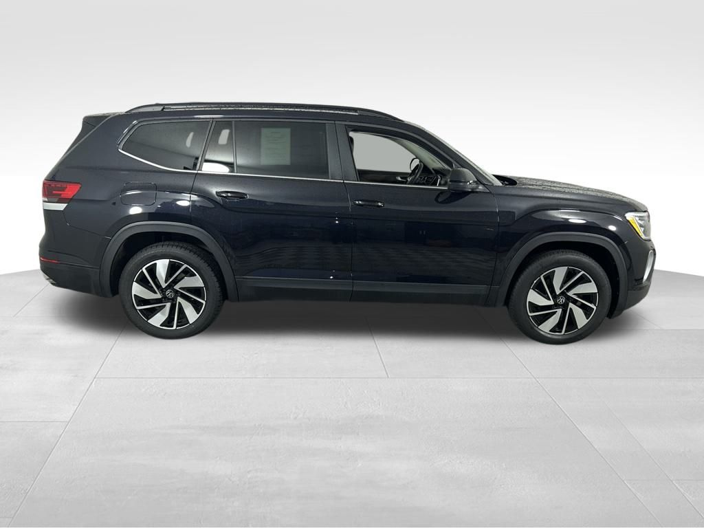 2024 Volkswagen Atlas SE Technology photo 4
