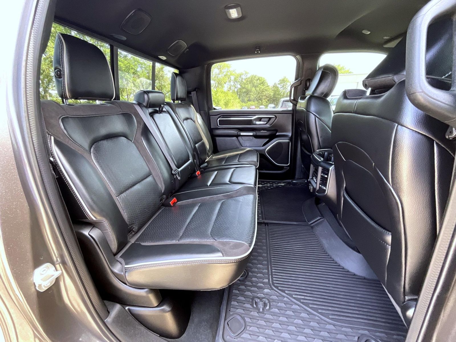 2023 Ram 1500 Laramie photo 18