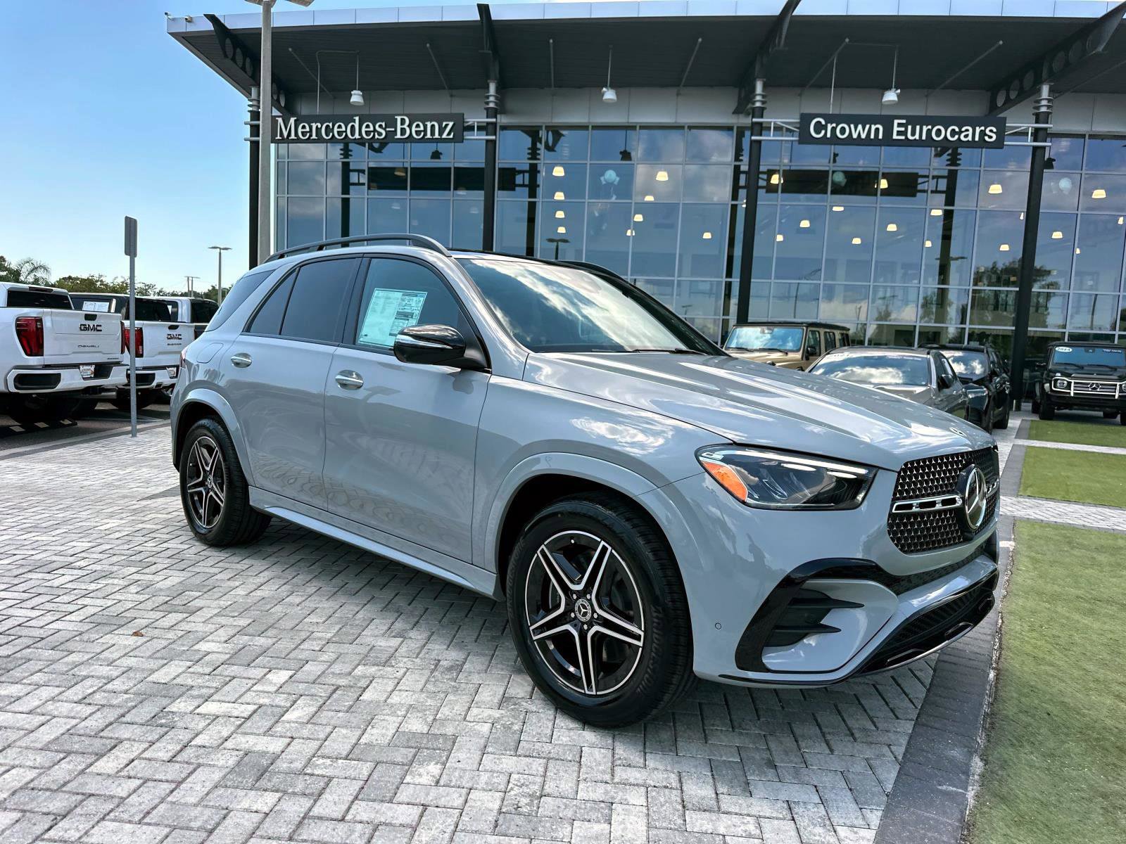 2026 Mercedes Benz GLE 450e 4MATIC photo 2