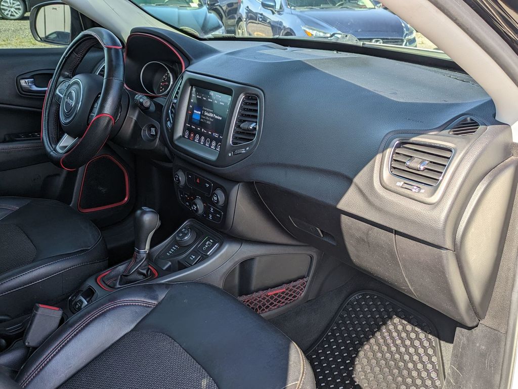 2019 Jeep Compass Trailhawk photo 24