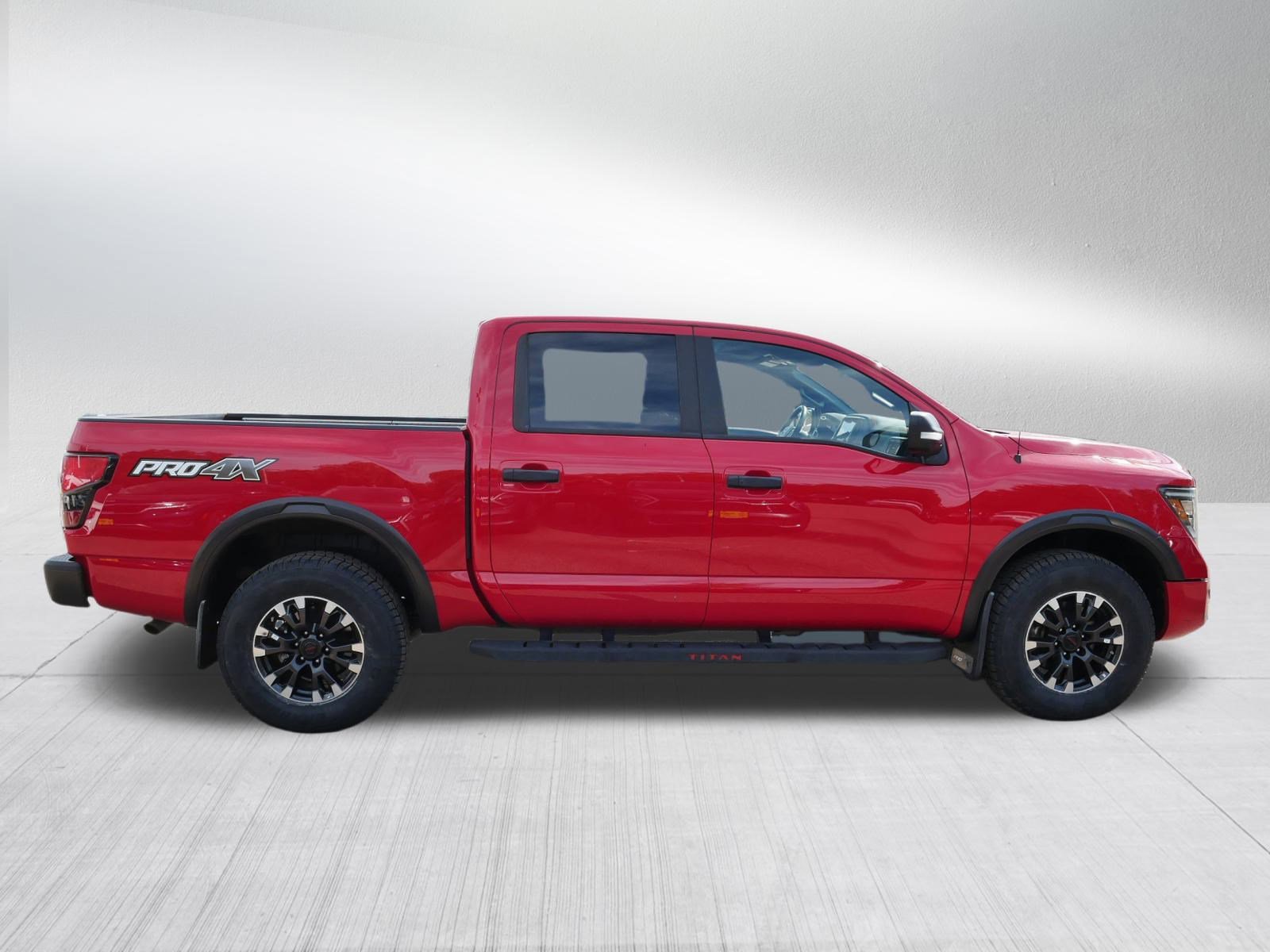 2021 Nissan Titan PRO-4X photo 7