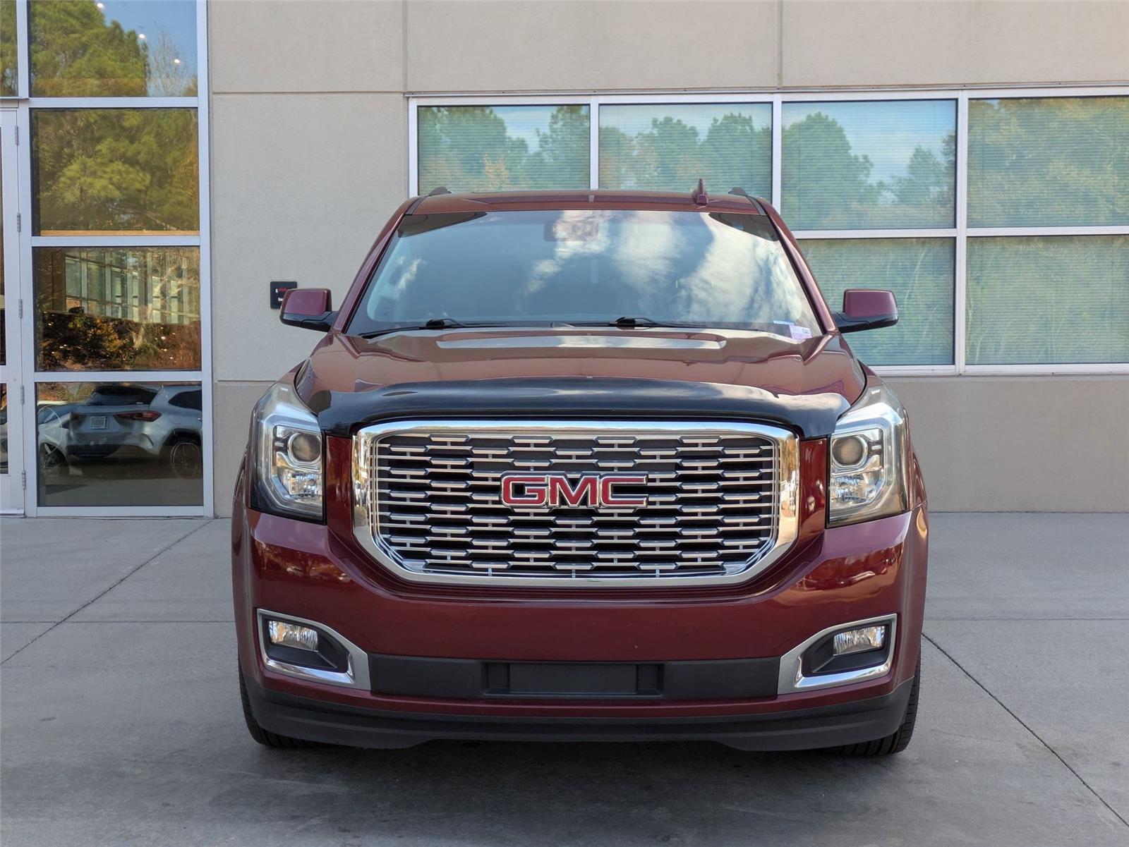 2019 Gmc Yukon Denali photo 2