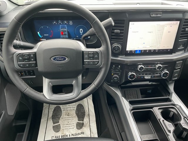 2025 Ford F-250 photo 3