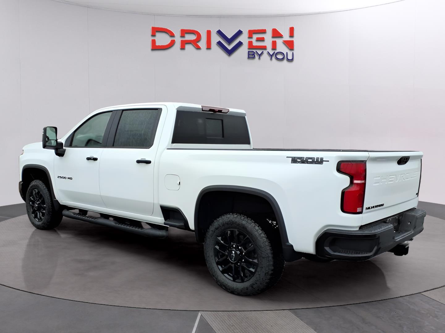 2026 Chevrolet Silverado 2500HD LT photo 3