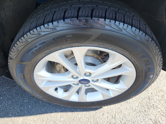 2017 Ford Escape SE photo 10