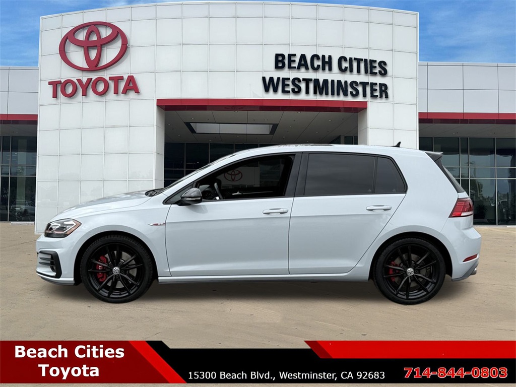 2021 Volkswagen Golf GTI SE photo 2