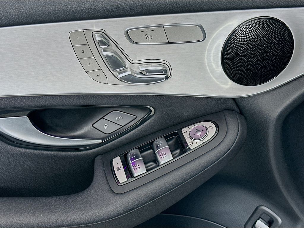 2022 Mercedes Benz GLC 300 4MATIC photo 17