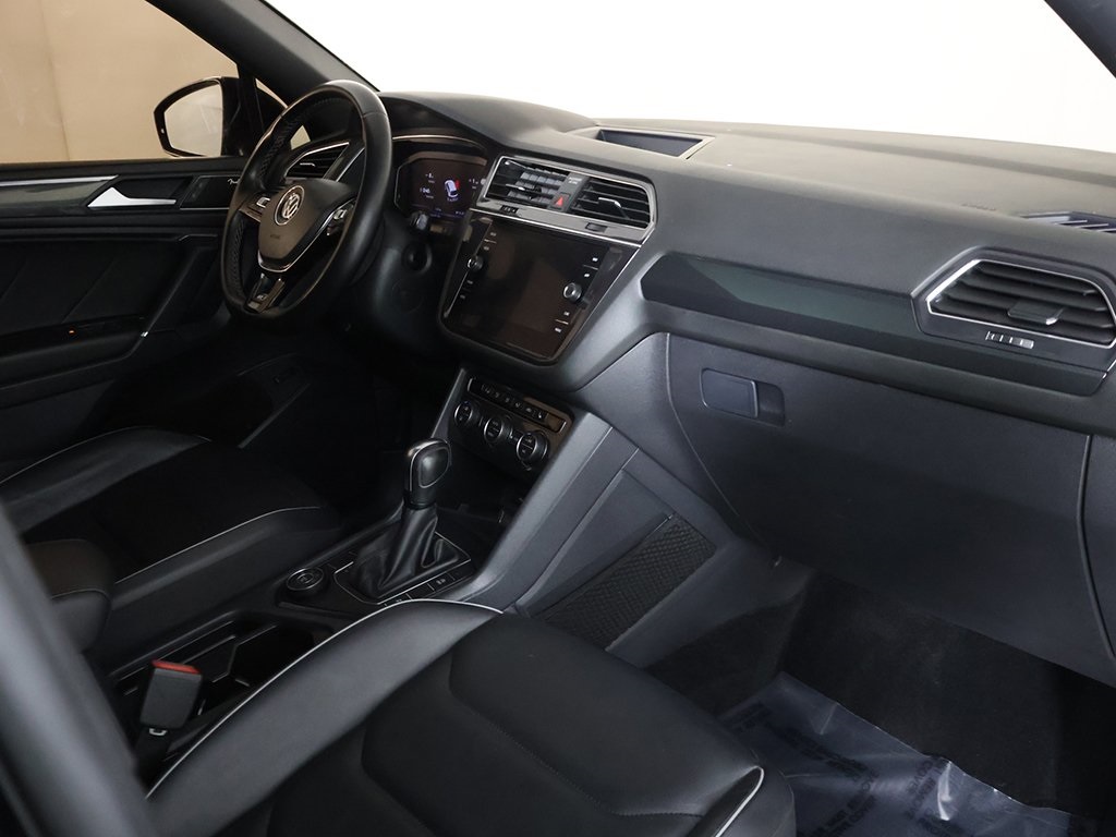2020 Volkswagen Tiguan SEL Premium R-Line photo 30