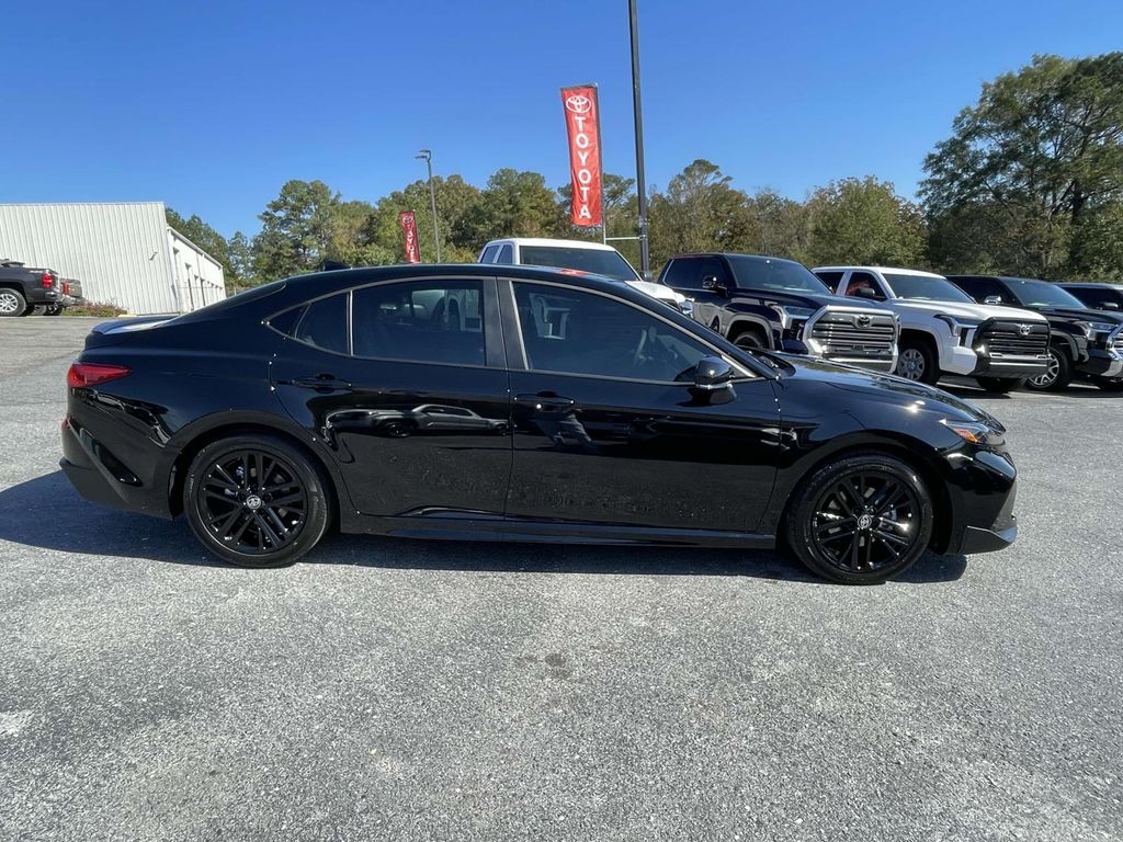 2026 Toyota Camry SE photo 2