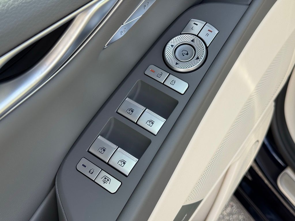 2025 Genesis G80 2.5T Sport Prestige photo 23