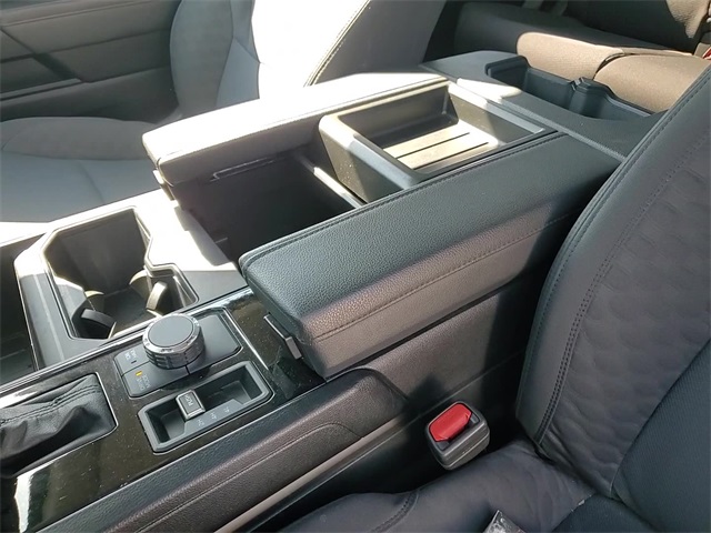 2023 Toyota Tundra SR5 CrewMax photo 19
