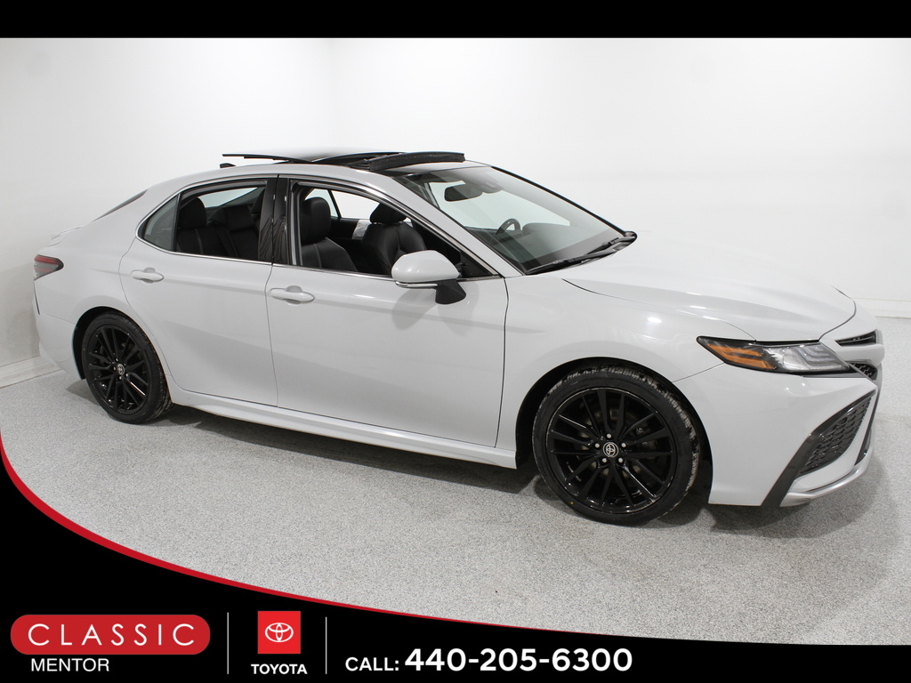 2022 Toyota Camry XSE's photo