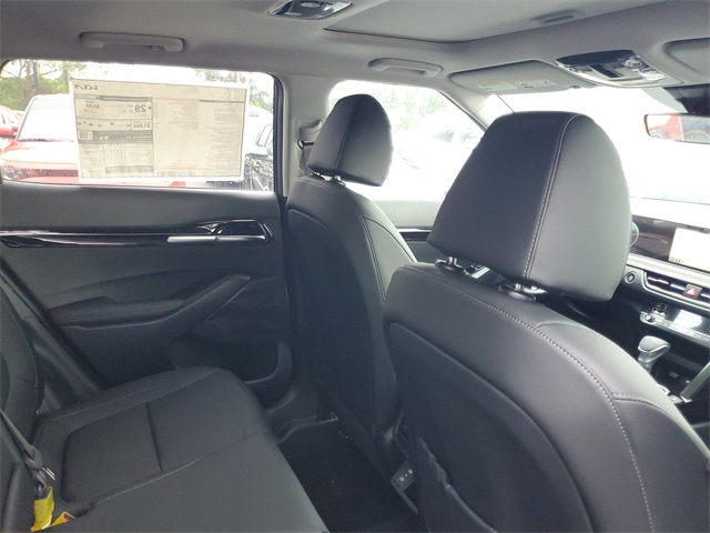 2025 Kia Seltos EX photo 28