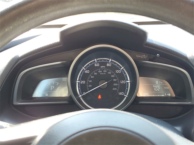 2020 Toyota Yaris LE photo 11