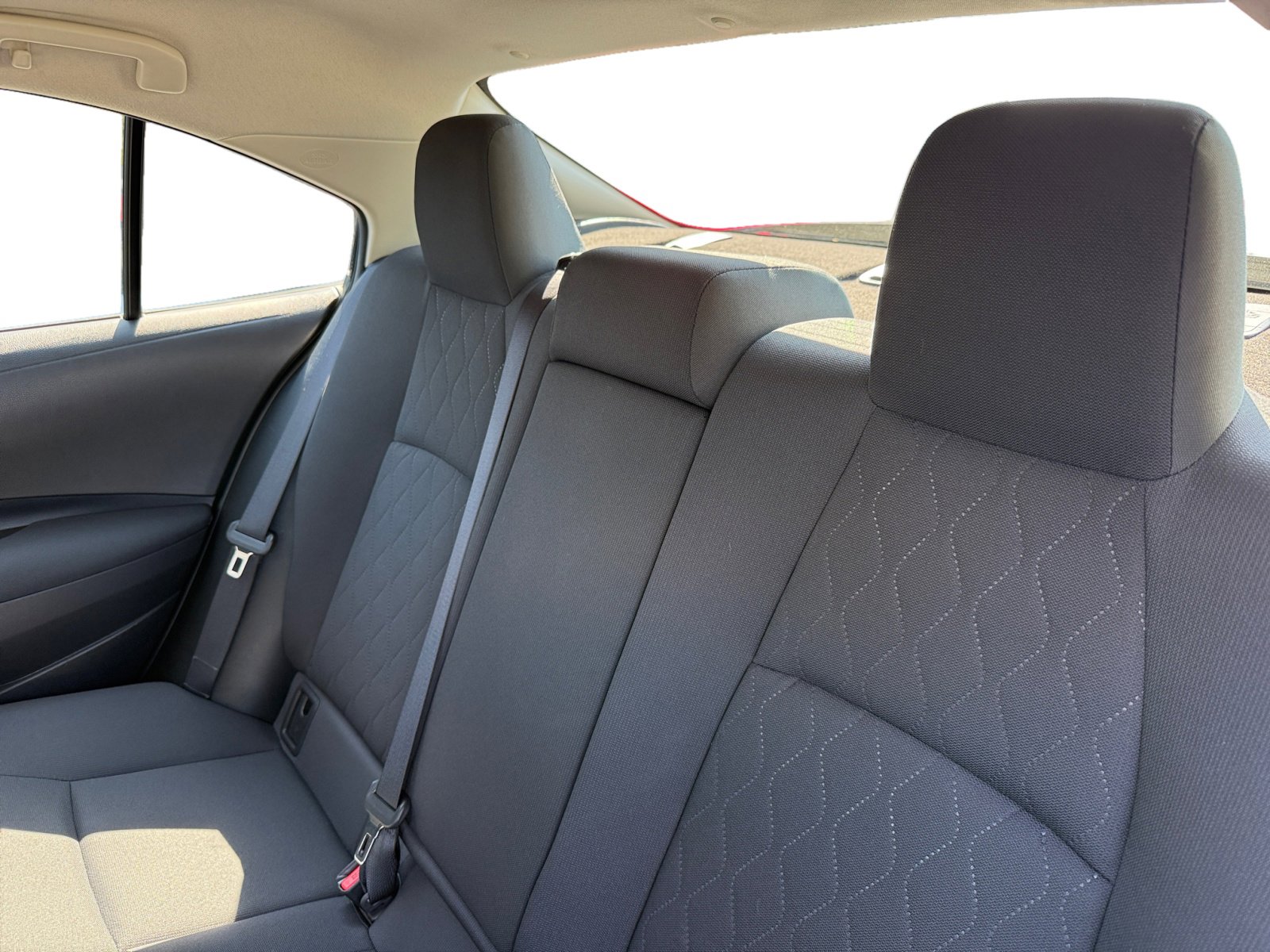 2020 Toyota Corolla Hybrid LE photo 16