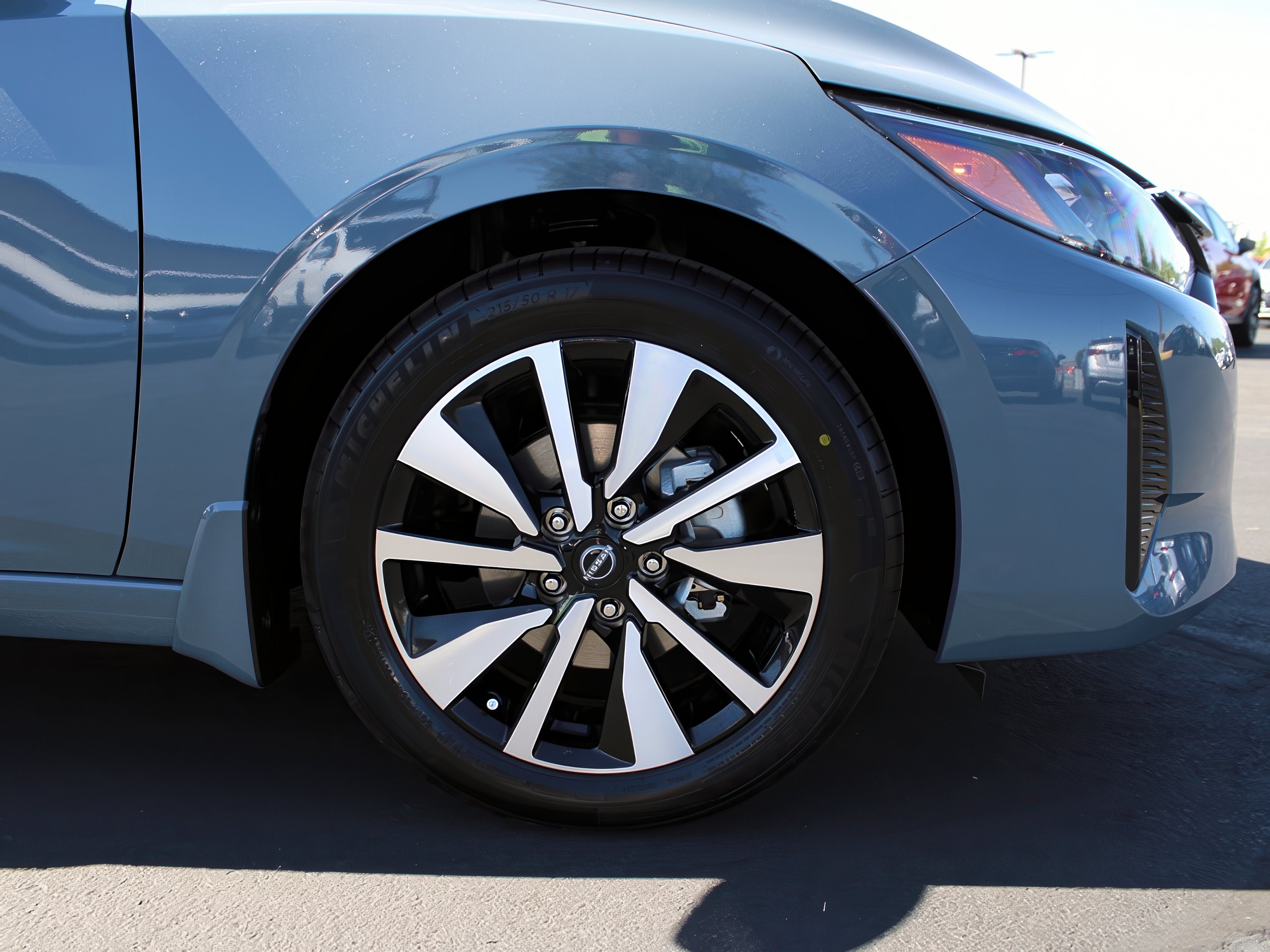 2025 Nissan Sentra SV photo 28